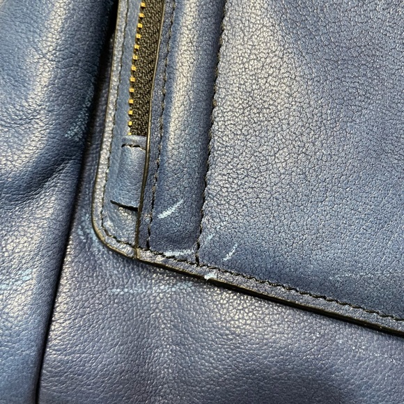 Be&D Rosie Page Navy Blue Leather Messenger Bag - Picture 5 of 8